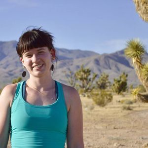 Meet your Posher, Alma